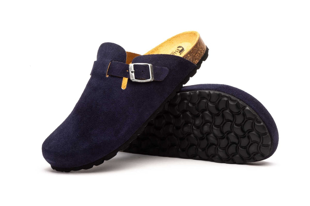 Sabot Juliet bleu marine en cuir suédé, vue de profil