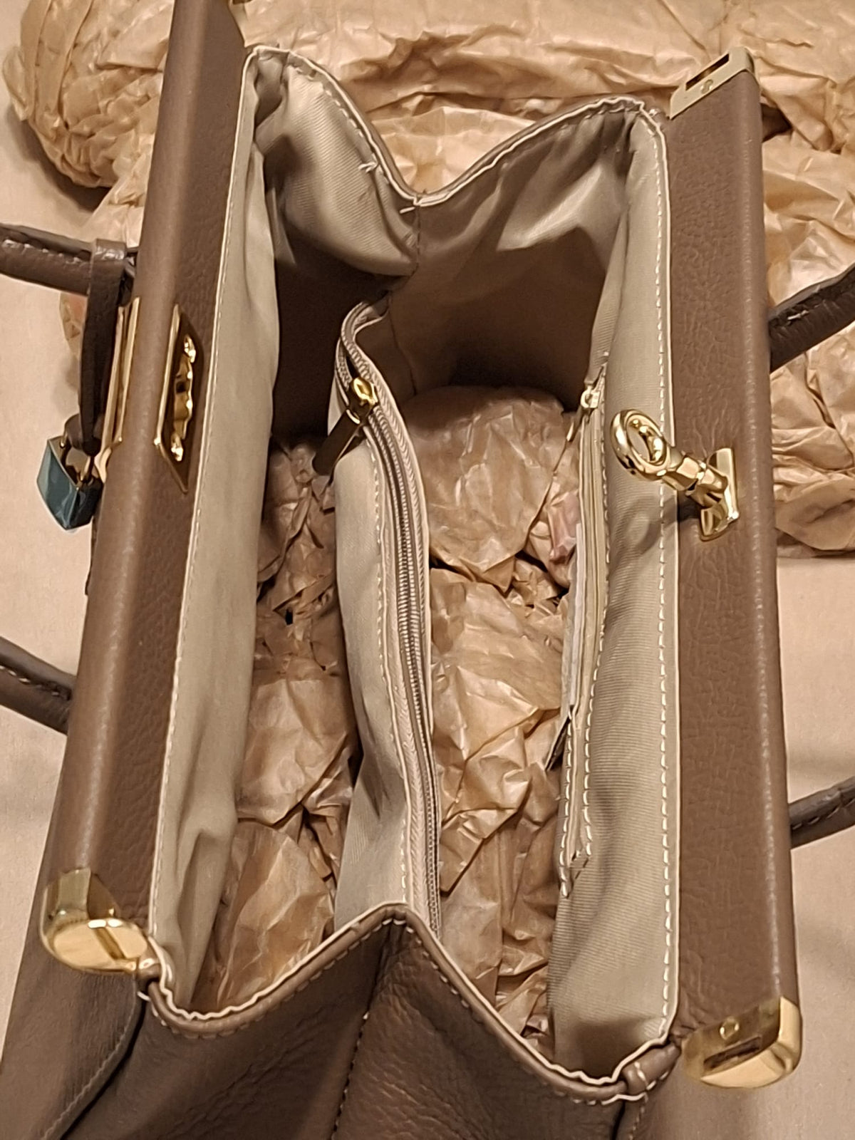Sac à Main Cuir Véritable Style Trapèze — Fait main en Italie — Coloris au choix
