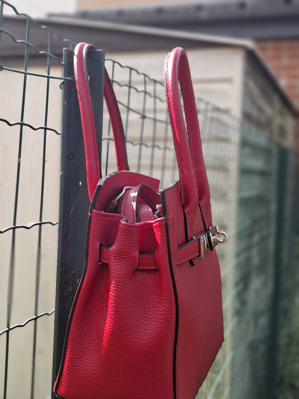 Sac à main Birkin Rouge en cuir véritable - vue arrière et finitions
