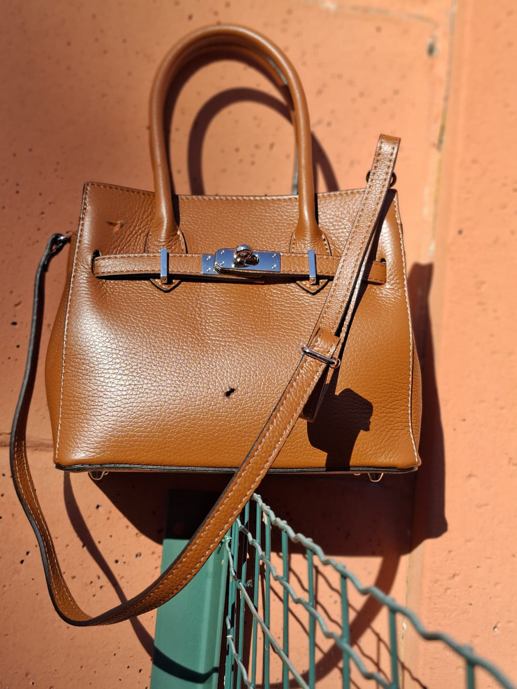Marquage Made in Italy à l'intérieur du sac Camel